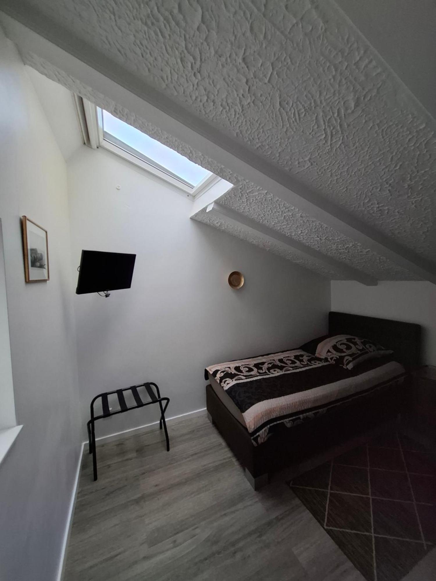 Die Hotelalternative Solingen Luaran gambar